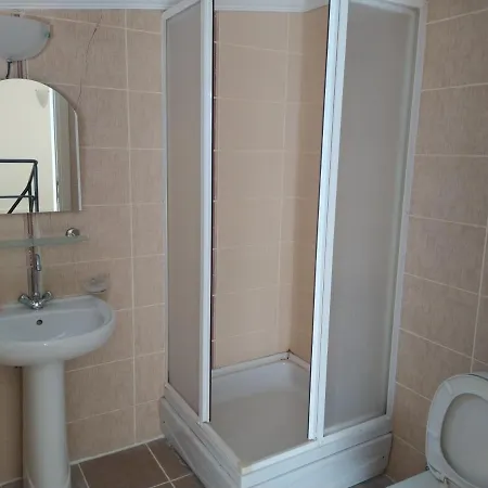 Dom wakacyjny Melisa2 Tatil Evleri Havuzlu Denize Yakin *