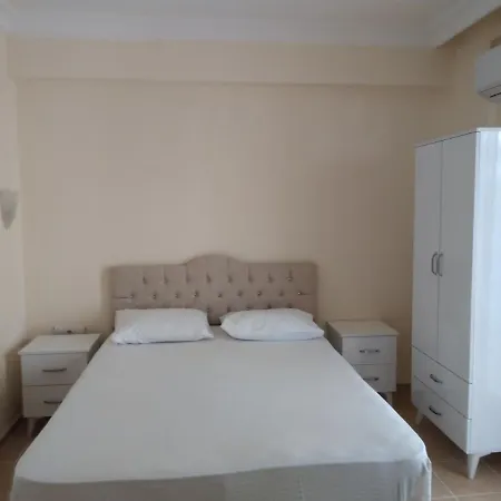 Melisa2 Tatil Evleri Havuzlu Denize Yakin * Фетхие