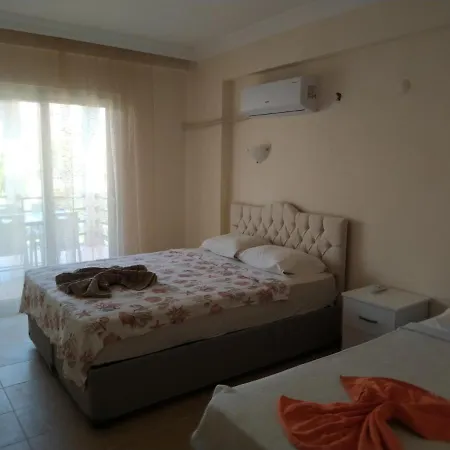 Melisa2 Tatil Evleri Havuzlu Denize Yakin Casa vacanze *
