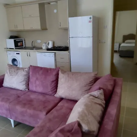 Melisa2 Tatil Evleri Havuzlu Denize Yakin Casa vacanze *